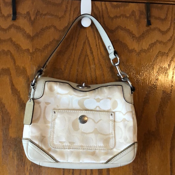 Coach Handbag - Picture 2 of 7